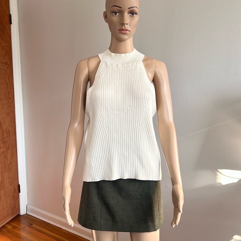 Banana Republic SEAFARER SWEATER TANK TOP Color: Snow Day Size L